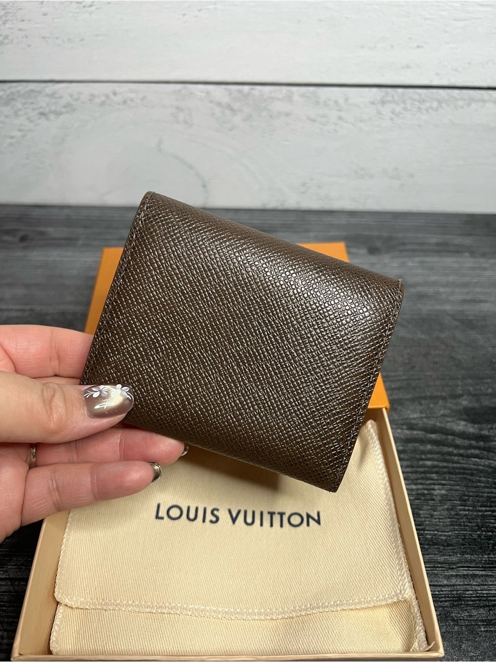 Authentic Louis Vuitton Men's Brown Card Case Taiga Leather - Picture 2 of 7